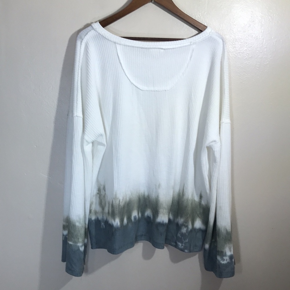 NEW POL White and Gray Dip Dye Oversized Thermal Top - Picture 6 of 7